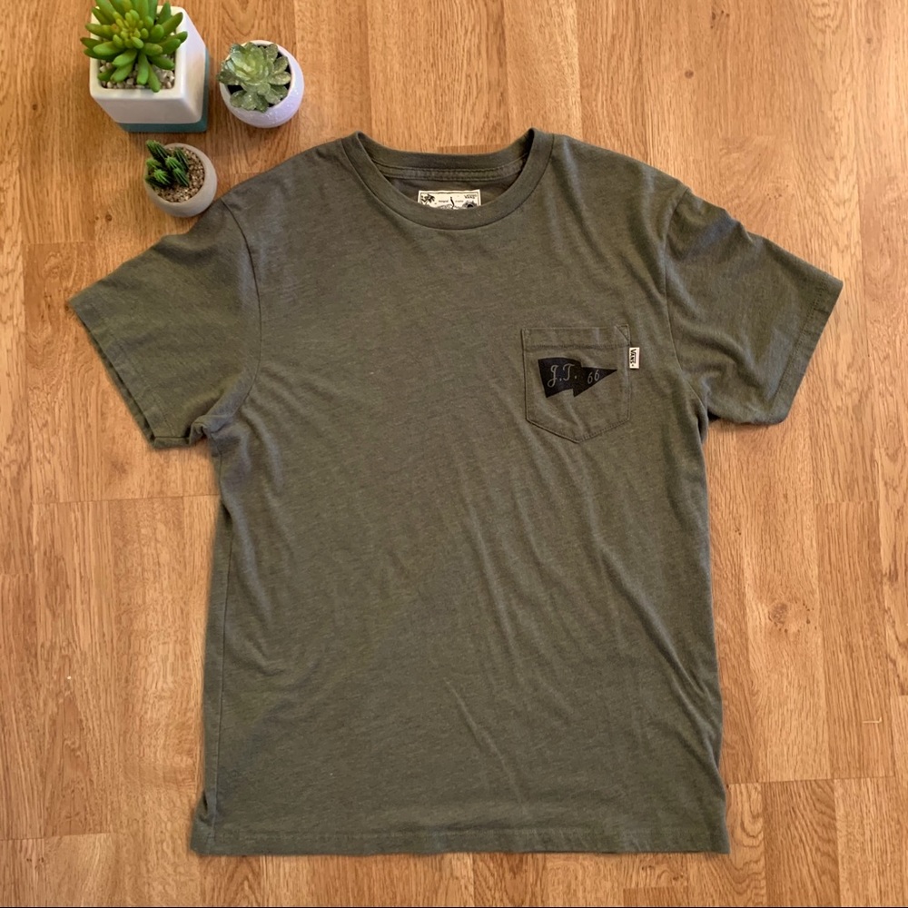 Men’s olive green Van’s t shirt